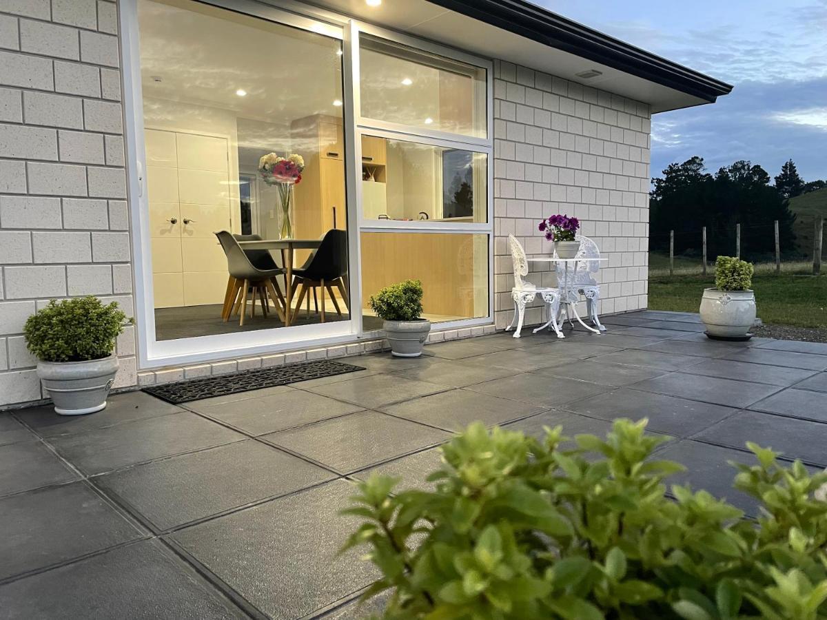Veld View Bed And Breakfast Tuakau Exterior photo